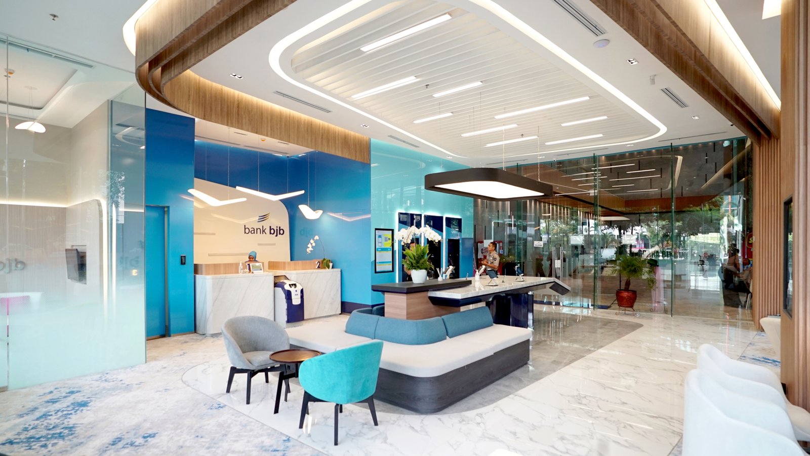 Kelebihan Desain Interior Banking Hall Baru – Wajah Baru Perbankan Indonesia: Transformasi Desain Interior Banking Hall oleh Alien Design