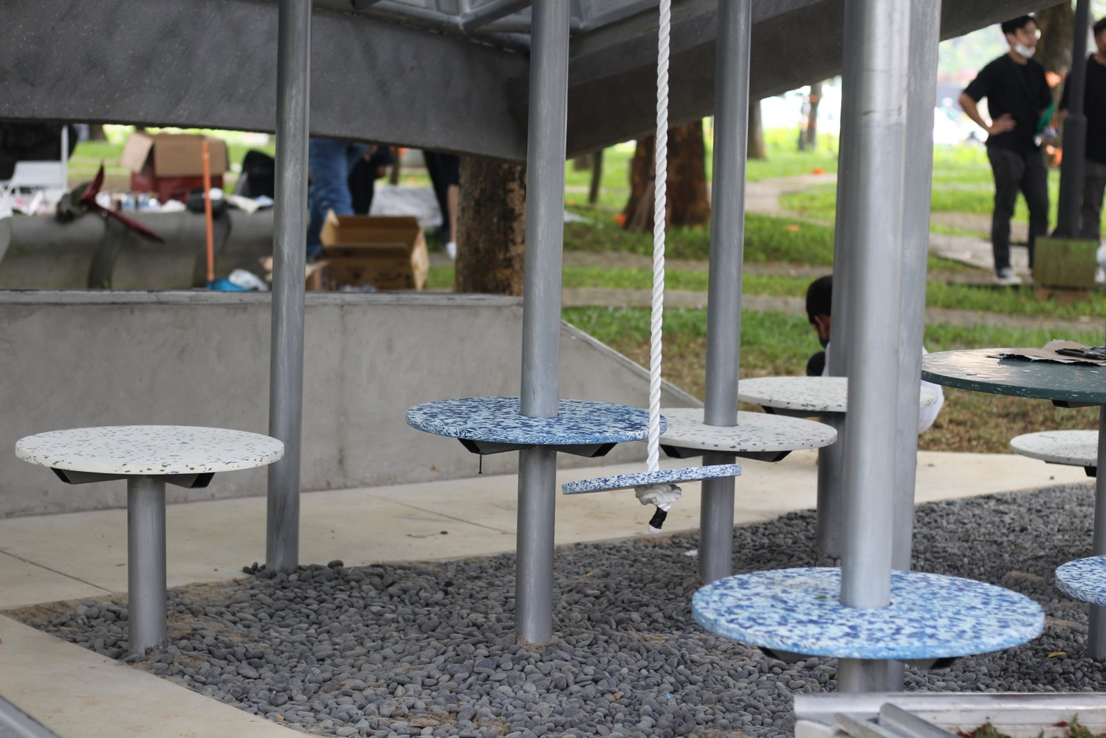 reuse material of table at park table and chair