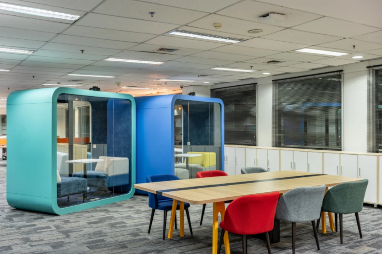 Siemens Indonesia Office by Alien Design Consultant