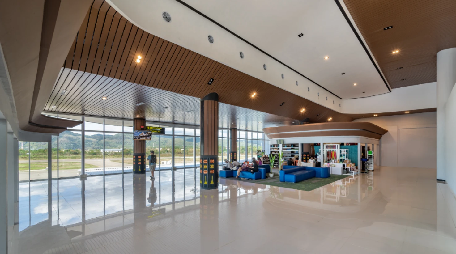 Bandara Komodo by Alien Design Consultant