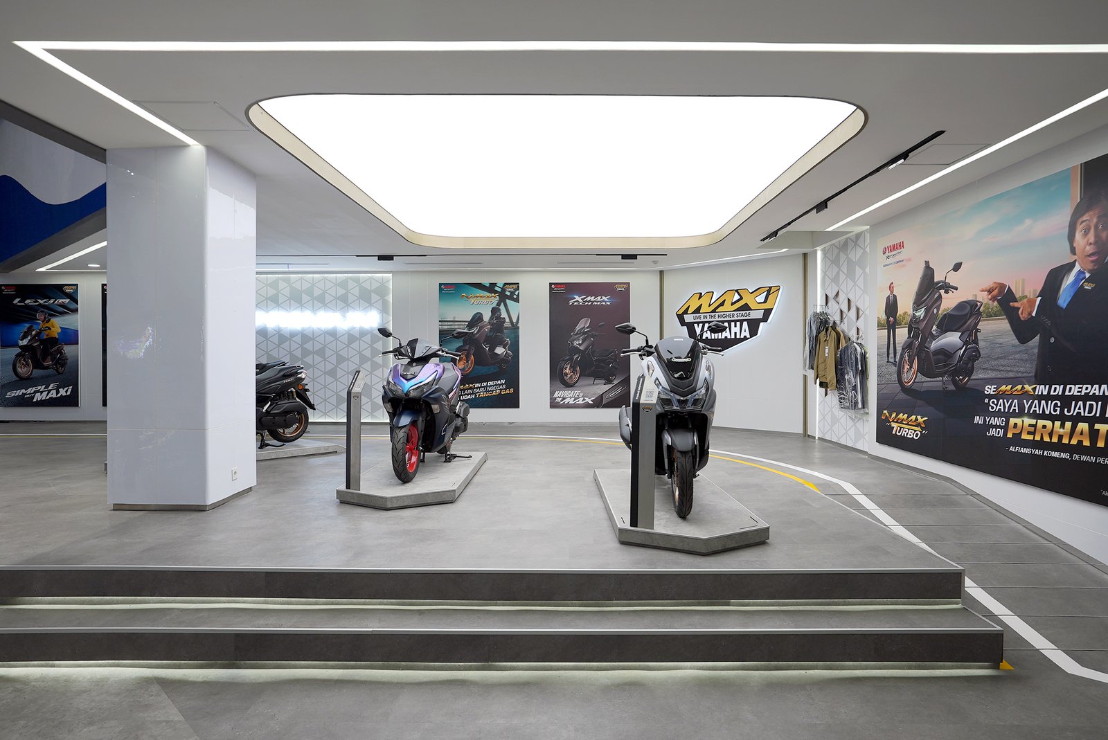 Yamaha Flagship Shop Jakarta: Showroom Yamaha Premium Pertama di Indonesia Karya Alien Design Consultant