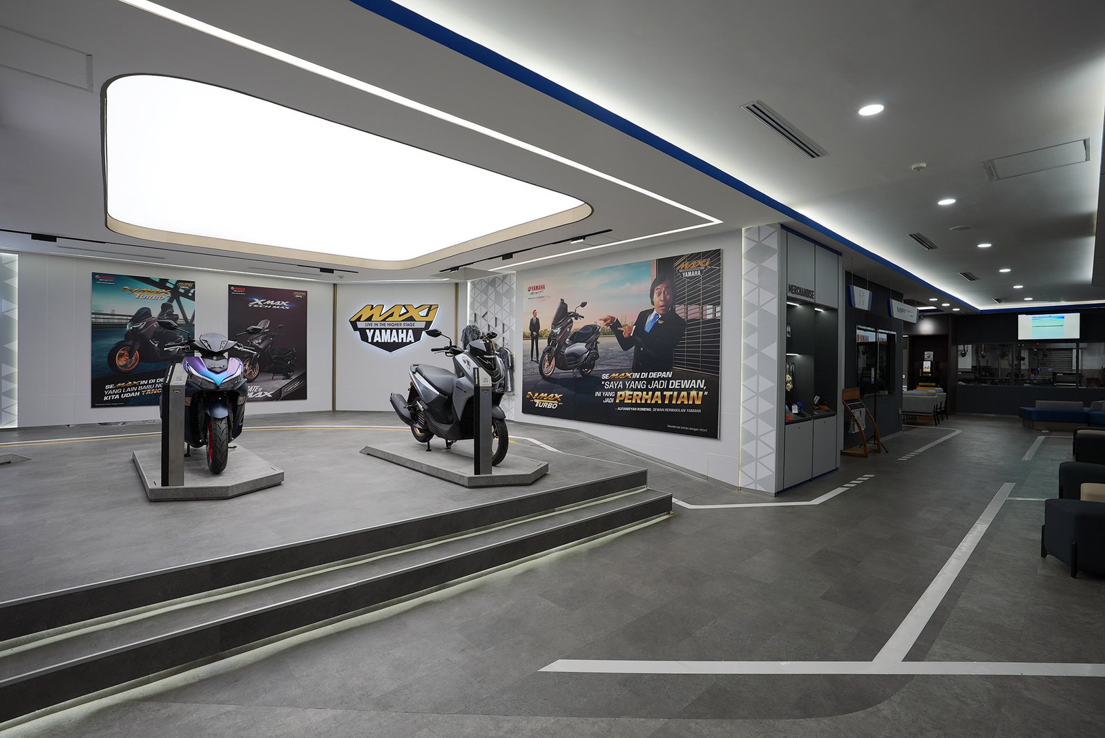 Yamaha Flagship Shop Jakarta: Showroom Yamaha Premium Pertama di Indonesia Karya Alien Design Consultant