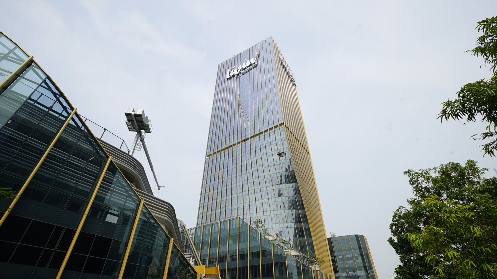 Mandiri Digital Tower: Komitmen Terhadap Digitalisasi – Bank Mandiri Resmikan Mandiri Digital Tower, Karya Arsitektur Alien Design