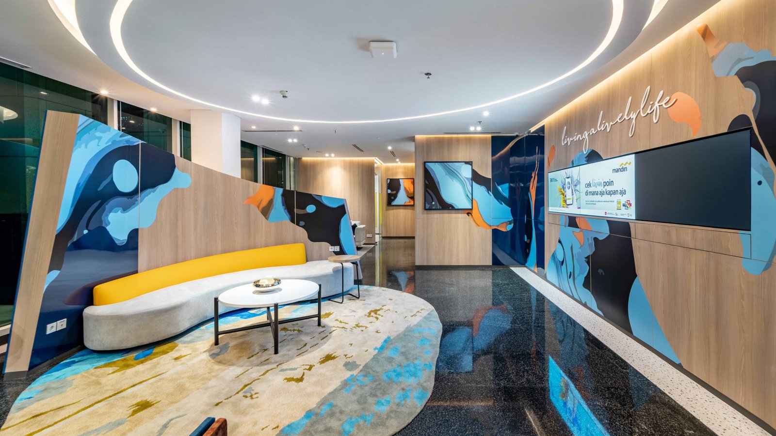 Desain Interior Livin Mandiri di Plaza Mandiri: Menghadirkan Nuansa Modern dan Adaptif