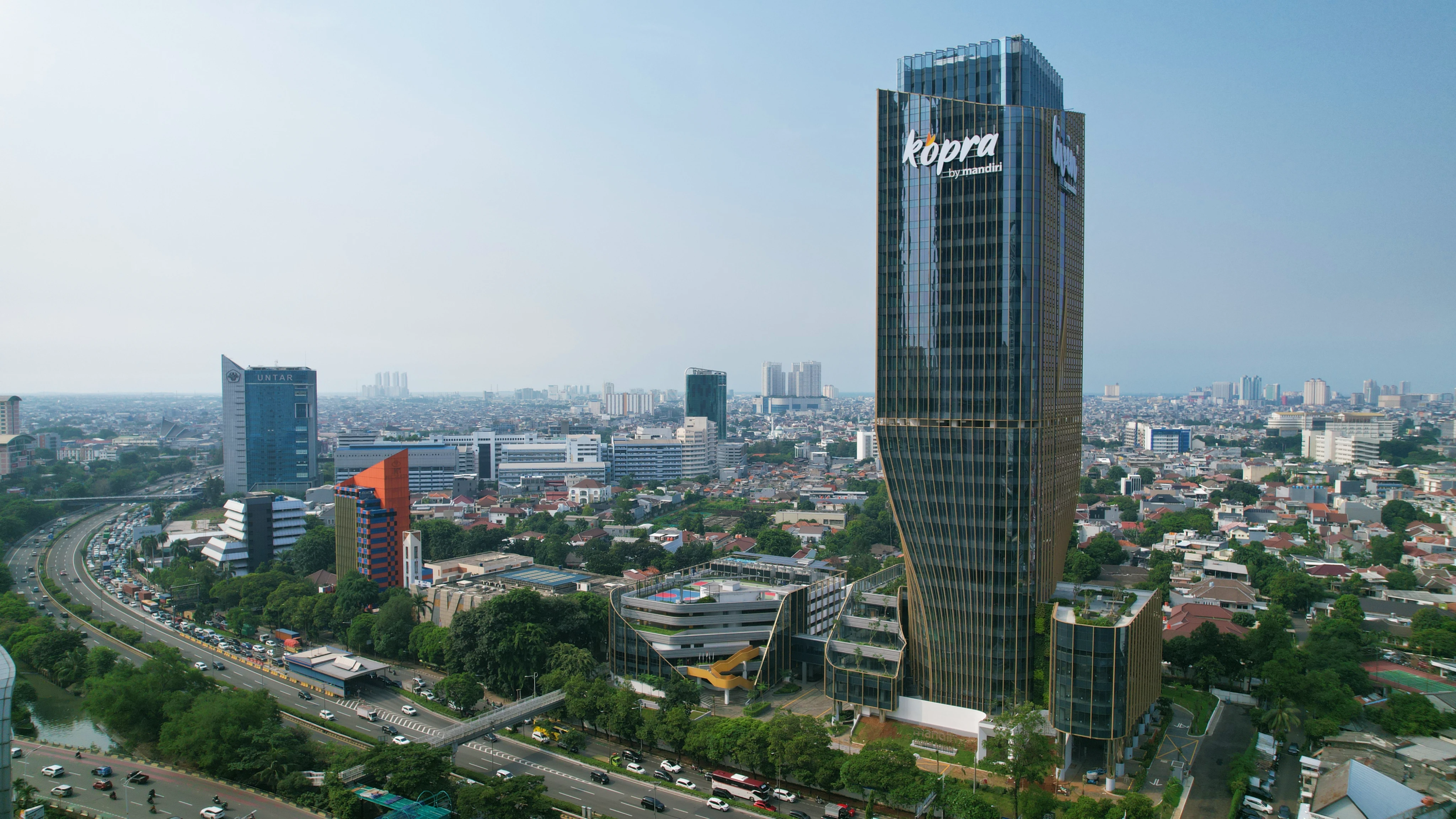 1. Mandiri Digital Tower dan Mandiri PIK 2 – Arsitektur Gedung Baru 4 Bank BUMN Terbesar di Indonesia