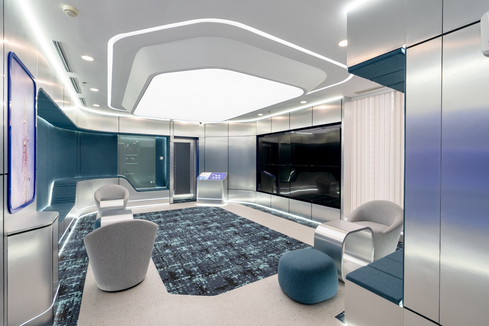 Desain interior dengan integrasi teknologi oleh Alien Design Consultant