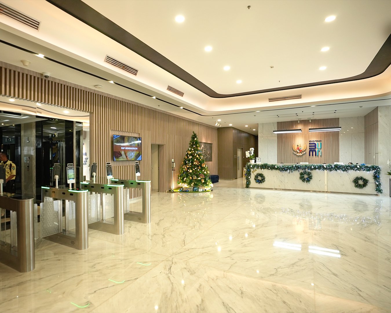 Keunggulan Desain Interior yang Baru – Transformasi Interior Lobi Utara Menara BUMN: Langkah Positif BUMN Menuju Masa Depan
