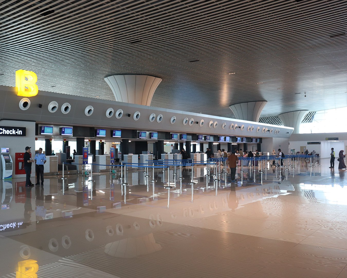 Keunggulan Konsep Desain Interior Bandara Sultan Hasanuddin – Desain Interior Bandara Sultan Hasanuddin Makassar: Kenyamanan Modern dengan