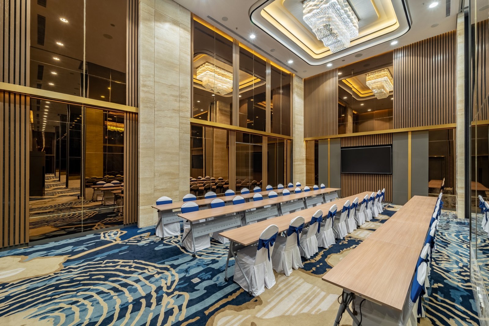 Ballroom MMI, Design by Alien DC
