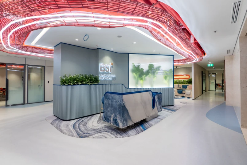 Pengalaman Ruang yang Mengalir – Interior BSI Tower: Reception, Lounge & Amphitheater Area