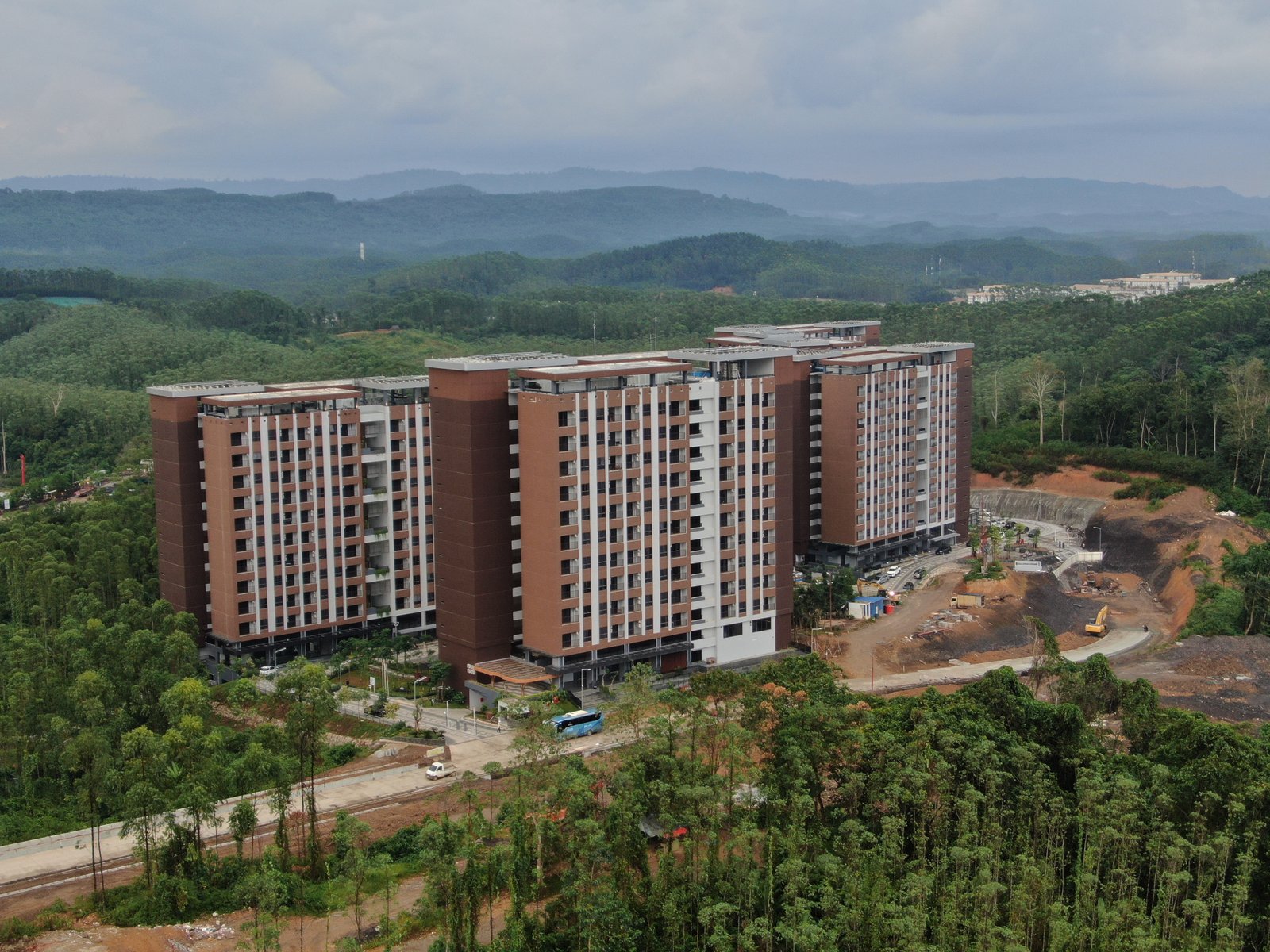 Arsitektur Hunian di IKN: Pendekatan Fasad Modern Tropis pada Rusun ASN 3