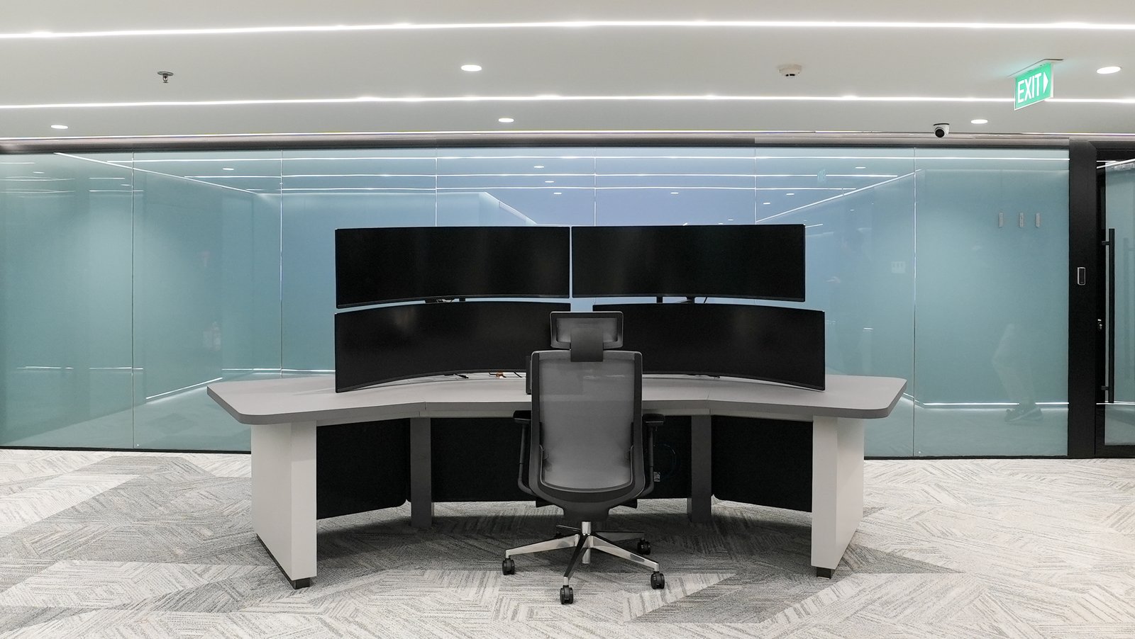 1. Zen & Tranquility – BSI Command Center: Transformasi Interior Ruang Kerja Syariah Berbasis Teknologi