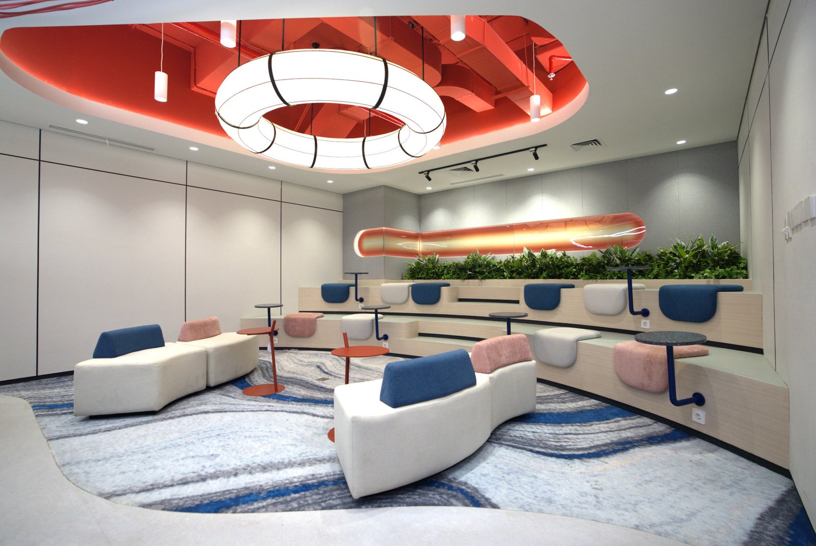 Konsep Interior Kantor IT dengan Sentuhan Futuristik dan Energik – Desain Interior Kantor BSI Tower Lantai 22 & 23: Konsep Workspace Modern