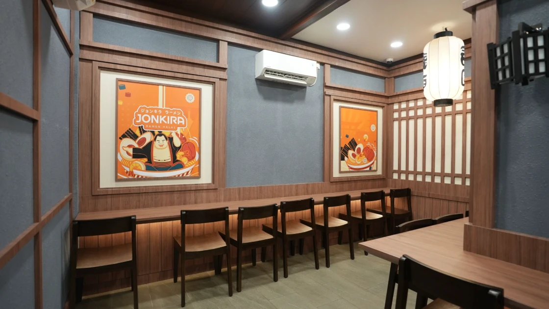 Membangun Pengalaman, Bukan Sekadar Menambah Kursi – Ketika Setiap Meter Persegi Berharga: Strategi Interior untuk Restoran Berukuran