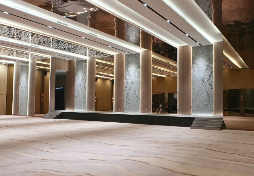 Gambar 7. Detail feature wall yang menjadi salah satu identitas visual interior.