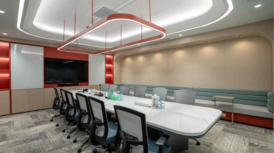 Ketika Akustik Menentukan Kualitas Percakapan – Interior Conference Room: Menyusun DNA Desain dari Ruang Diskusi