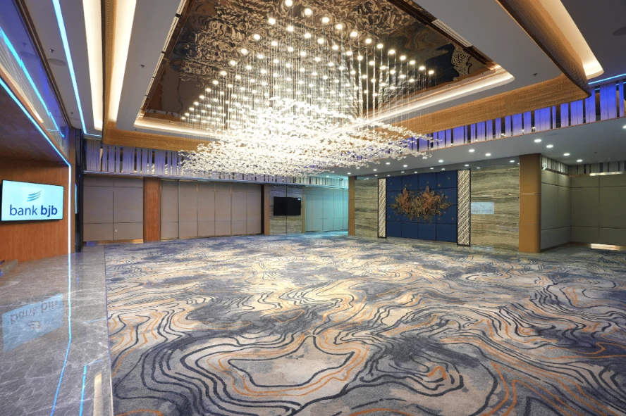 Material yang Membentuk Karakter – Interior Conference Room: Menyusun DNA Desain dari Ruang Diskusi