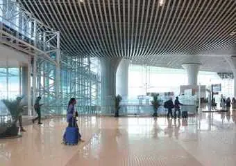 Mengenal Desain Interior Bandara Sultan Hasanuddin: Terinspirasi Kapal Pinisi