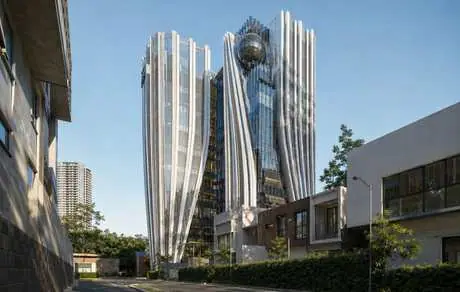 Energalance Tower: Desain Arsitektur Kantor Modern dengan Lahan Terbatas