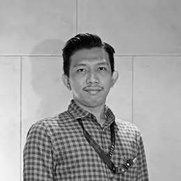 Aulia — Junior Architect