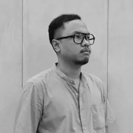 Dennis — Senior Interior Designer