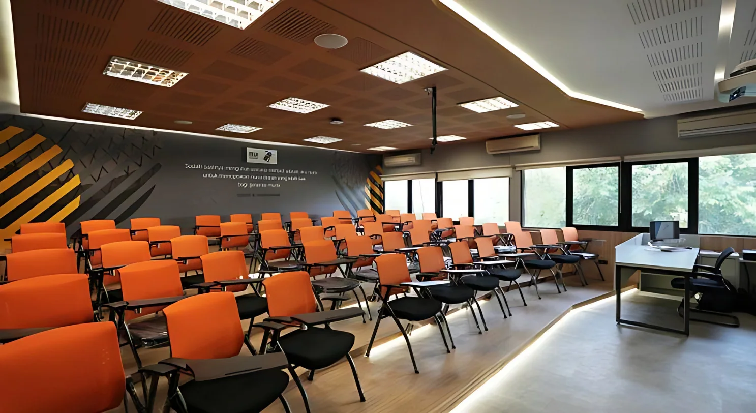 UI Classroom, detail 1