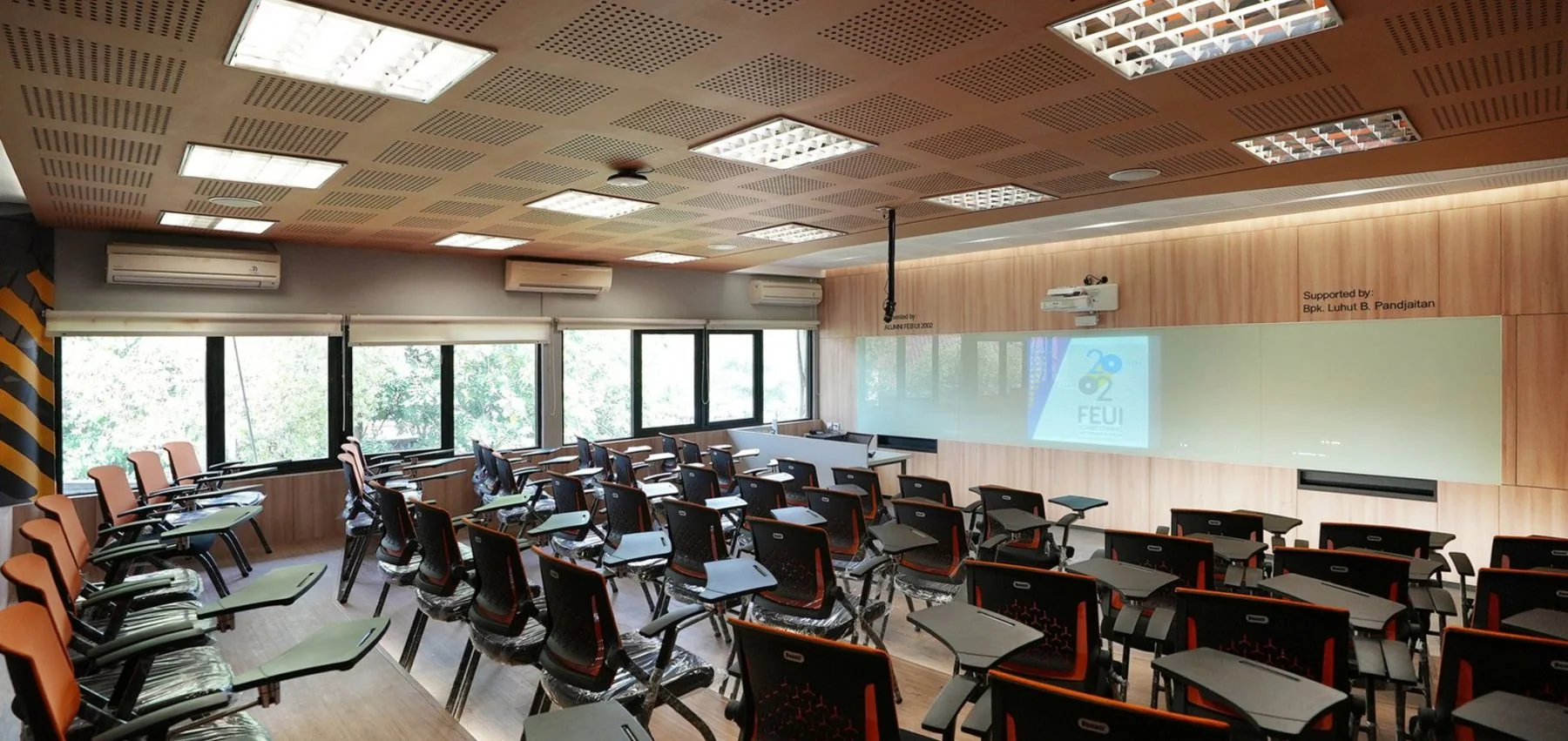 UI Classroom, view 1